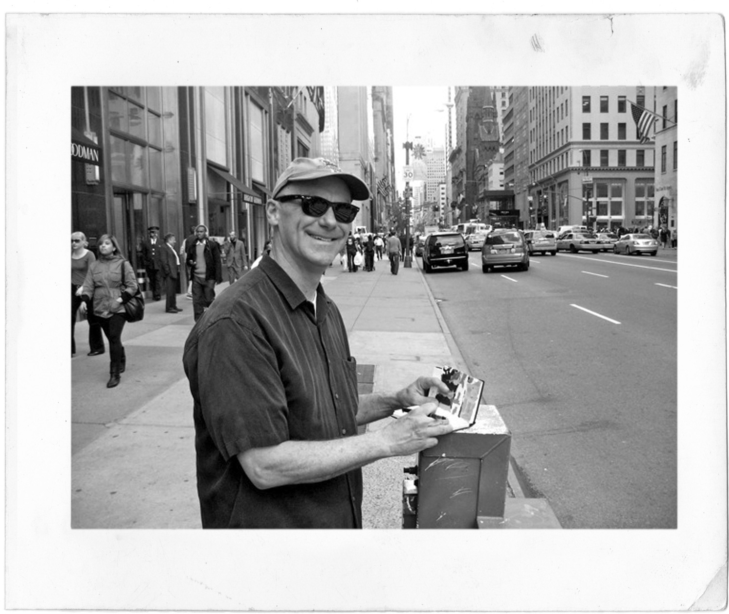 Tom Christopher sketching in Midtown Manhattan